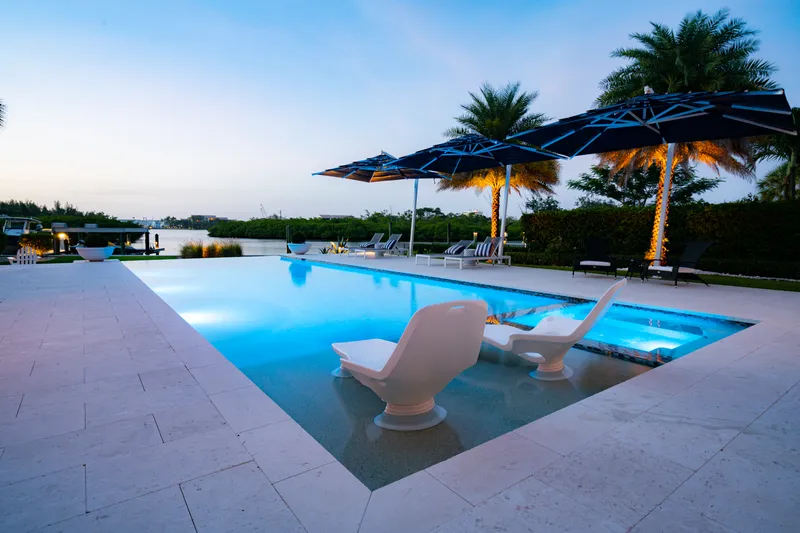 Loungers